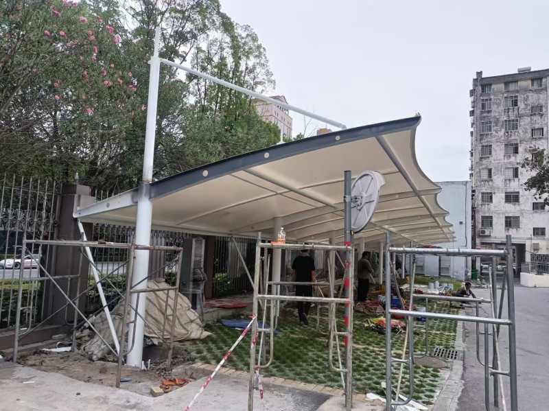 2026虹口区厂区配套方案:膜结构车棚+仓储电动推拉棚搭建-1